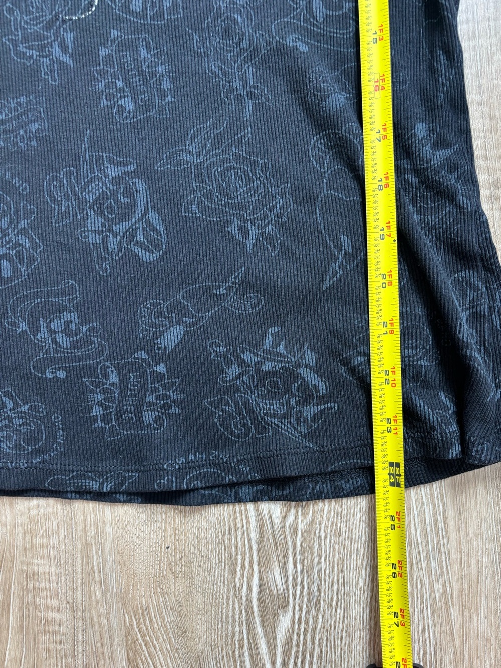 Y2K Ed Hardy by Christian Audigier New York Cross Rhinestone Thermal Long Sleeve - Picture 7 of 8